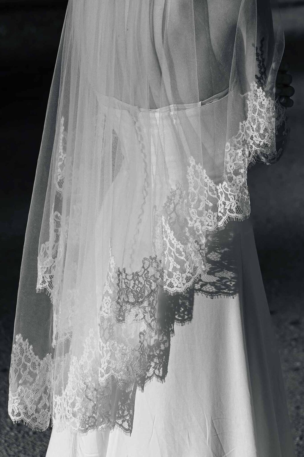 voile court en dentelle